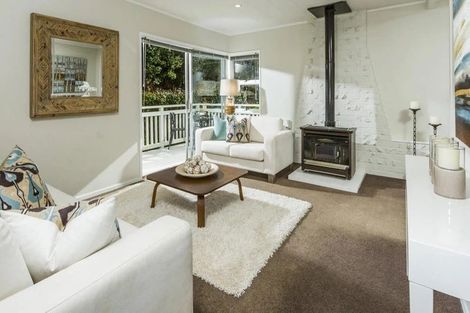 Photo of property in 39 Lavery Place, Sunnynook, Auckland, 0632