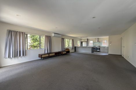 Photo of property in 24c Bradbury Road, Botany Downs, Auckland, 2010
