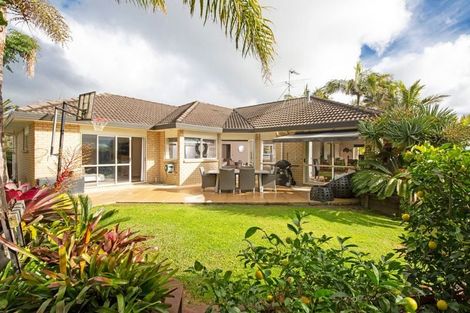 Photo of property in 8 Moycullien Lane, East Tamaki Heights, Auckland, 2016