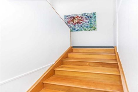 Photo of property in 2/59 Hungerford Road, Houghton Bay, Wellington, 6023