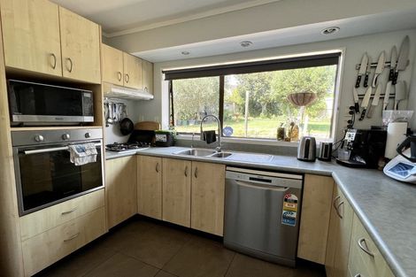 Photo of property in 27 Sheralee Place, Bucklands Beach, Auckland, 2014