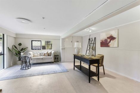 Photo of property in 5 Odette Road, Totara Vale, Auckland, 0629