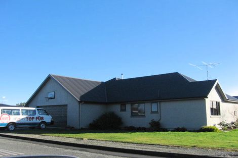 Photo of property in 20 Prince Street, Winton, 9720