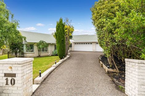 Photo of property in 10 Sandpiper Grove, Unsworth Heights, Auckland, 0632