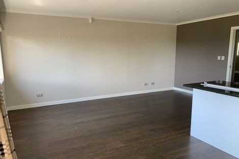 Photo of property in 61a Fairmount Road, Titirangi, Auckland, 0604