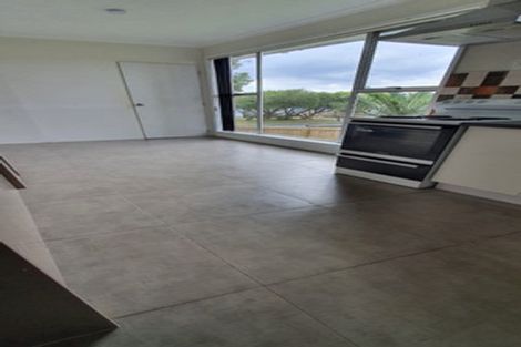 Photo of property in 26 Burbank Avenue, Manurewa, Auckland, 2102