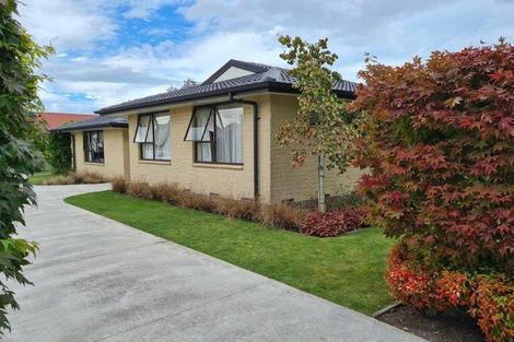 Photo of property in 92 Merrin Street, Avonhead, Christchurch, 8042