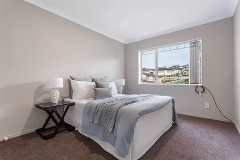 Photo of property in 2 San Marino Drive, Henderson, Auckland, 0612