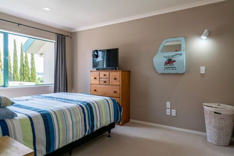 Photo of property in 30 Greenfield Drive, Western Heights, Hamilton, 3200