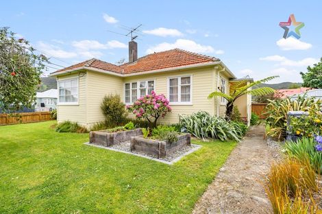 Photo of property in 38 Hunter Street, Taita, Lower Hutt, 5011