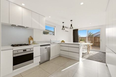 Photo of property in 132 Edgeware Road, St Albans, Christchurch, 8014