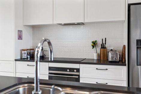 Photo of property in 10 Carex Close, Pyes Pa, Tauranga, 3112