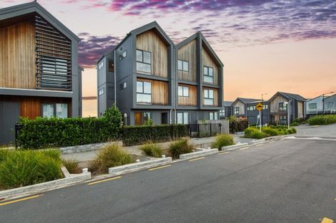 Photo of property in 102 Tarapuka Road, Westgate, Auckland, 0814