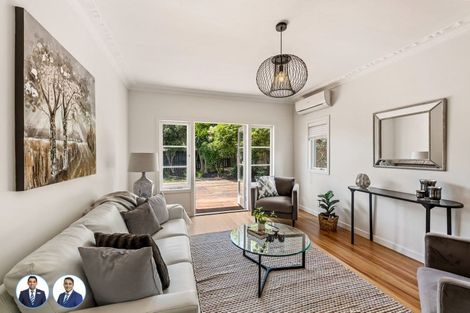 Photo of property in 14 Coronation Road, Mangere Bridge, Auckland, 2022