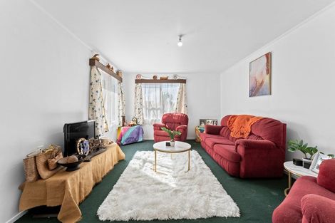 Photo of property in 5 Treviso Place, Clover Park, Auckland, 2023