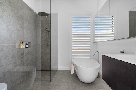 Photo of property in 73 Pomona Road, Kumeu, 0891