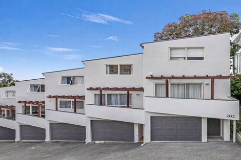 Photo of property in 5/200 Hinemoa Street, Birkenhead, Auckland, 0626