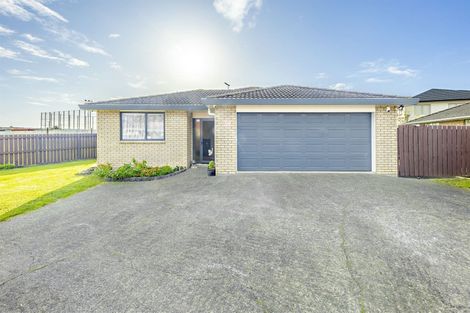 Photo of property in 24 Scotts Field Drive, Takanini, 2112