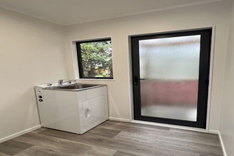 Photo of property in 53 Blakeborough Drive, Forrest Hill, Auckland, 0620