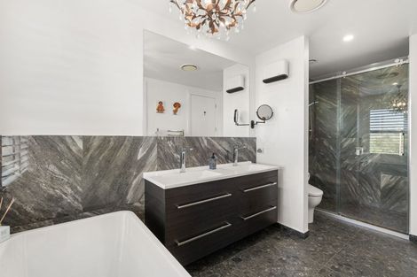 Photo of property in 30 Lakeside Terrace, Omokoroa, 3114