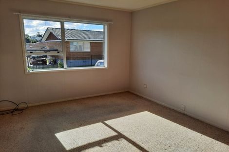 Photo of property in 1/48 Halberg Street, Glenfield, Auckland, 0629