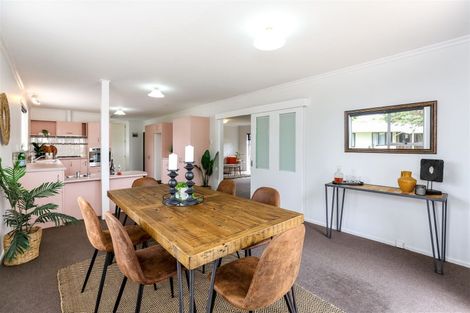 Photo of property in 4 Villa Place, Bell Block, New Plymouth, 4312