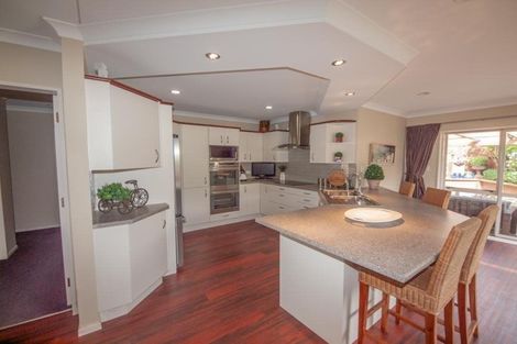 Photo of property in 6 Halewood Grove, Churton Park, Wellington, 6037