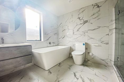 Photo of property in 15 Sunnyheights Road, Orewa, 0931