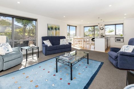 Photo of property in 25 Weatherly Drive, Beachlands, Auckland, 2018