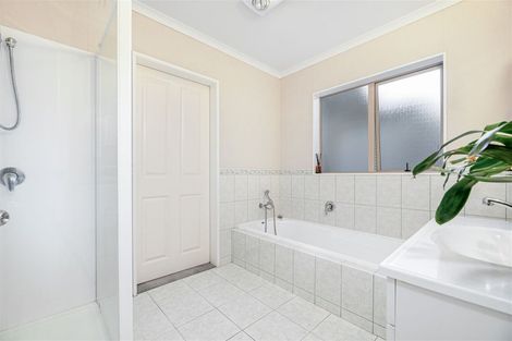 Photo of property in 345a Triangle Road, Massey, Auckland, 0614