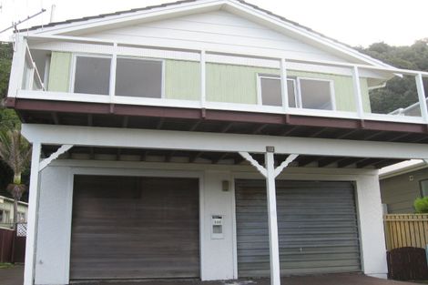 Photo of property in 112 Breaker Bay Road, Breaker Bay, Wellington, 6022
