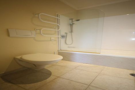 Photo of property in Salisbury Crown, 8/7 Salisbury Avenue, Mount Maunganui, 3116