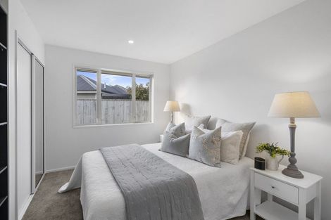 Photo of property in 14 Donovan Place, Aidanfield, Christchurch, 8025