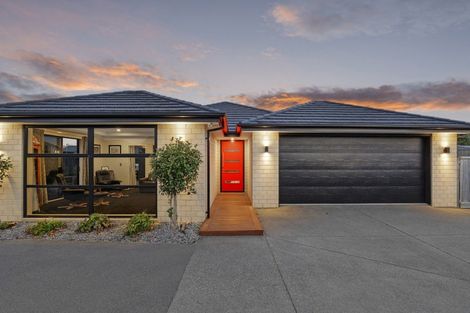 Photo of property in 52 Shadbolt Lane, Rolleston, 7614
