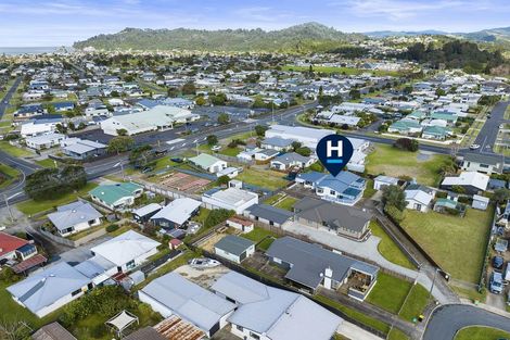 Photo of property in 118 Aberdeen Place, Whangamata, 3620