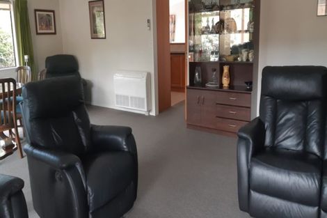 Photo of property in 9 Rewa Place, Lansdowne, Masterton, 5810