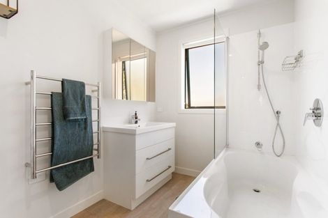 Photo of property in 3/141 Wallace Road, Mangere Bridge, Auckland, 2022