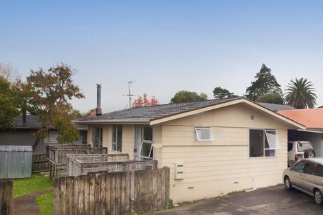 Photo of property in 10 Camphora Place, Ranui, Auckland, 0612