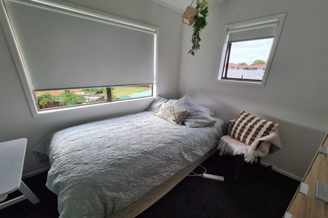 Photo of property in 1/11 Askew Place, Farm Cove, Auckland, 2012