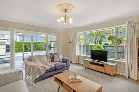 Photo of property in 1 Sevenoaks Drive, Bryndwr, Christchurch, 8053