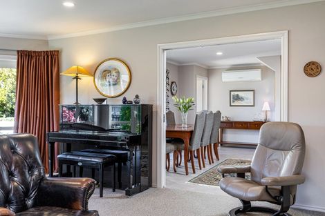 Photo of property in 10 Glentui Place, Waikawa, Picton, 7220