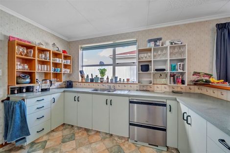 Photo of property in 36 Vogel Street, Hawera, 4610