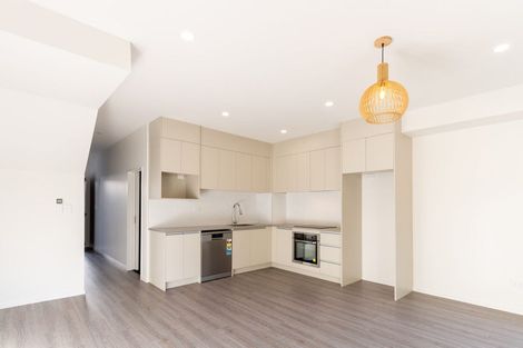 Photo of property in 12 Rangimarie Close, Opaheke, Papakura, 2113