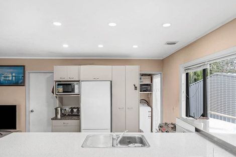 Photo of property in 40 Alexander Avenue, Papatoetoe, Auckland, 2025