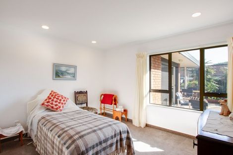 Photo of property in 205 Auckland Road, Greenmeadows, Napier, 4112