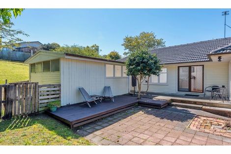 Photo of property in 2/3 Caribbean Drive, Unsworth Heights, Auckland, 0632