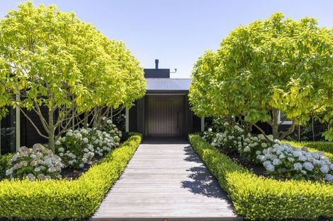 Photo of property in 35 Locheagles Rise, Kinloch, Taupo, 3377