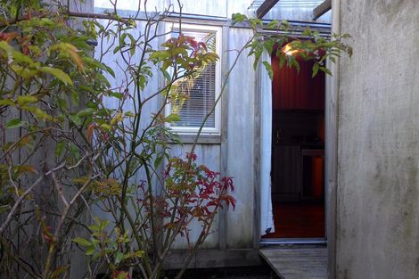 Photo of property in 94 Tannadyce Street, Strathmore Park, Wellington, 6022