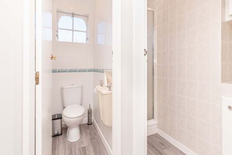 Photo of property in 52 Oriel Avenue, Tawa, Wellington, 5028