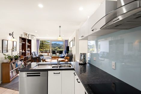 Photo of property in Bridgewater Apartments, 201/7 Te Rangi Cross Road, Paihia, 0200